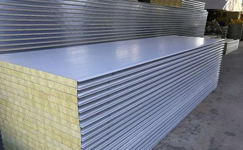 岩棉班玛彩钢夹芯板的独特性能