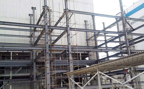 班玛钢结构设计施工难点与解决方案全解析