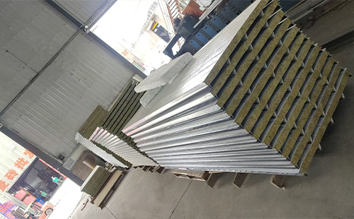 厂房改造选班玛彩钢岩棉夹芯板：防火厚度怎么挑